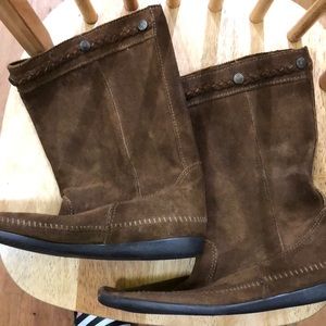 Minnetonka leather boots
